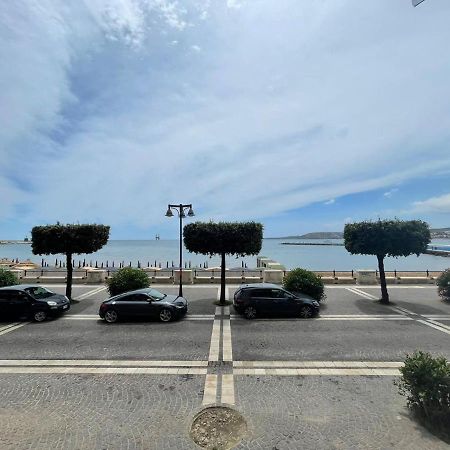 La Finestra Sul Mare B&B Crotone Extérieur photo