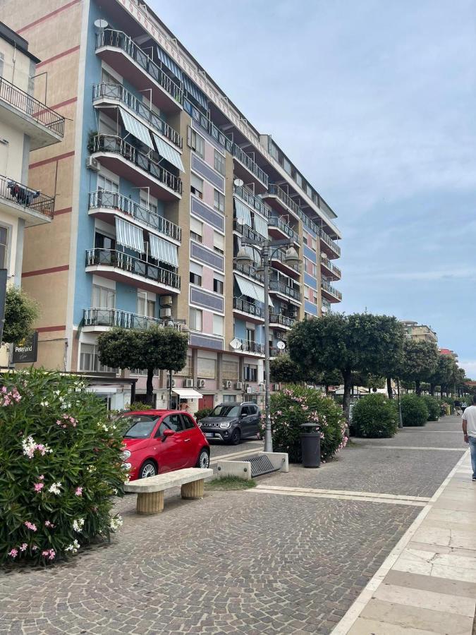La Finestra Sul Mare B&B Crotone Extérieur photo