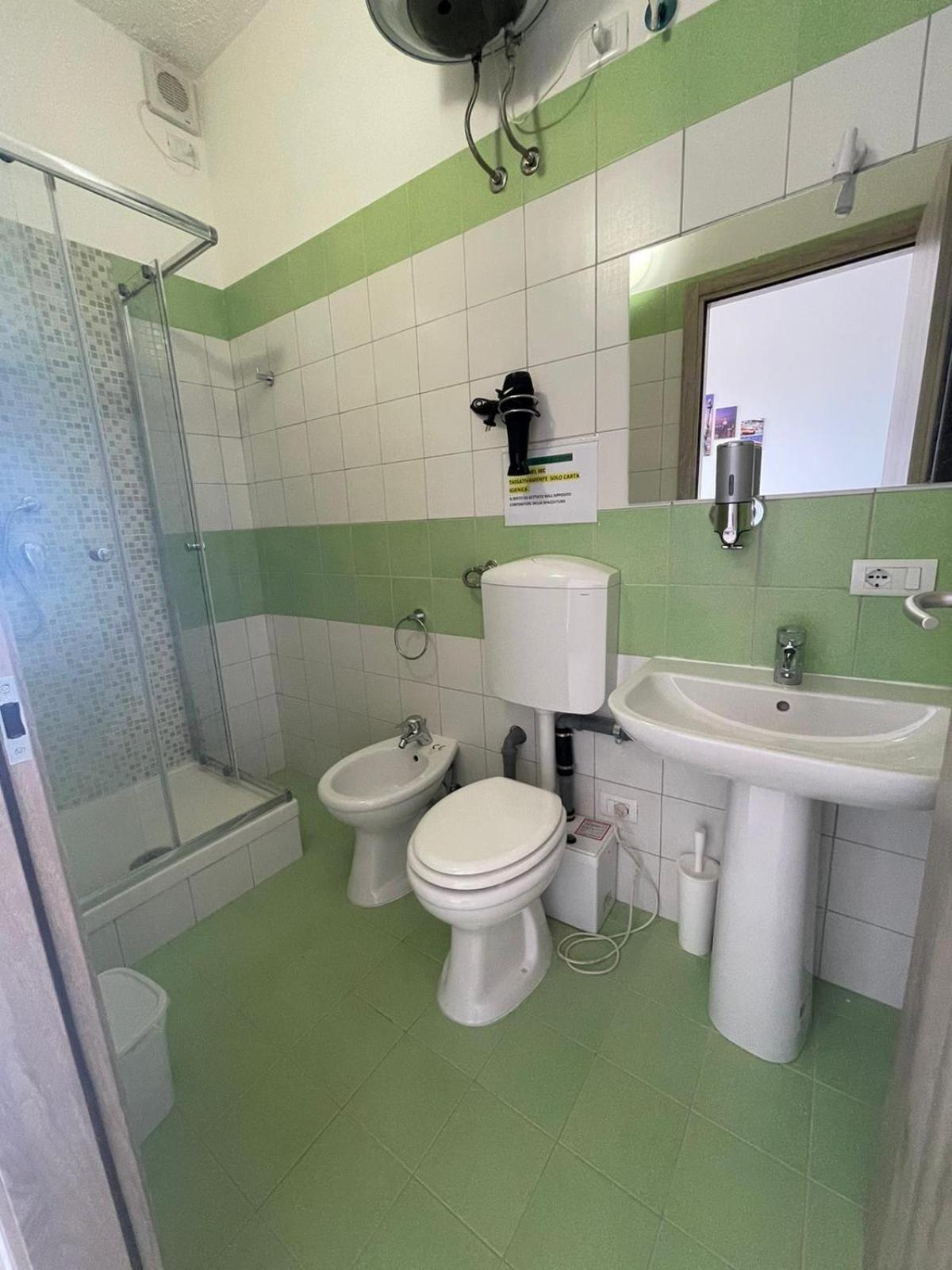 La Finestra Sul Mare B&B Crotone Extérieur photo